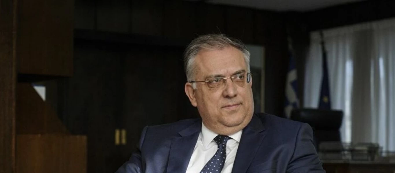 Τ.Θεοδωρικάκος: «Η μάχη θα κρατήσει περισσότερο από δύο εβδομάδες» - Έγκλειστοι στα σπίτια μέχρι νεωτέρας